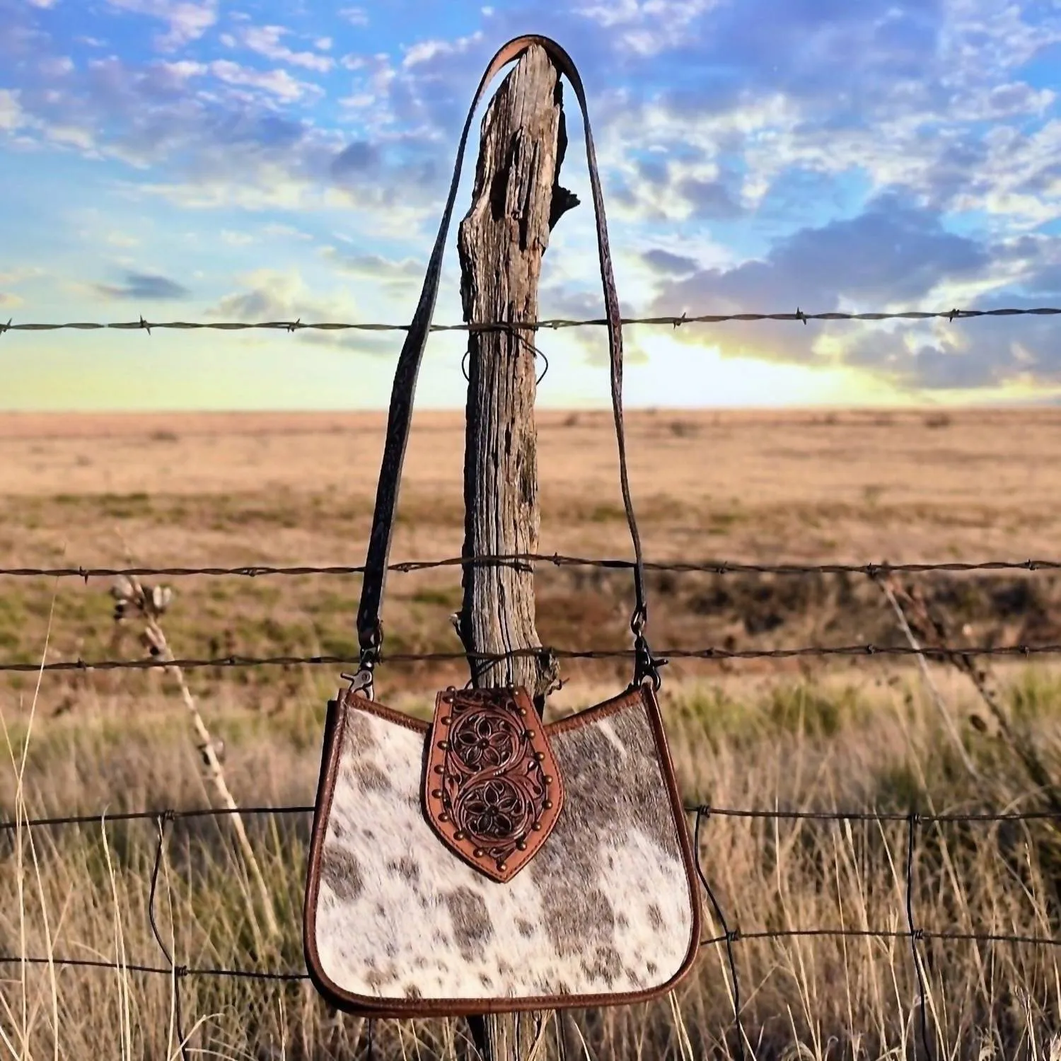 American Darling - Women's American Country Long Strap Purse