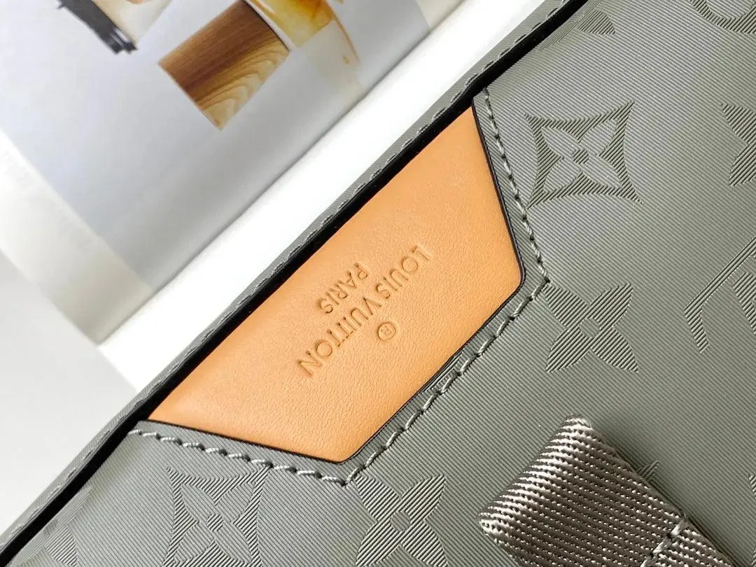 SO - New Fashion Women's Bags LV Messenger Monogram Titanium A0101